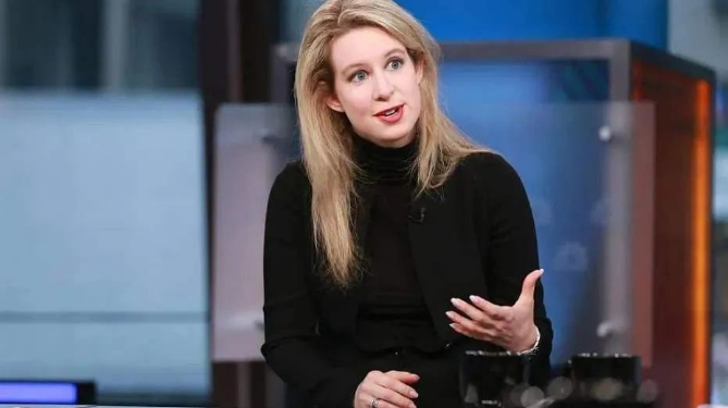 Theranos 創始人伊莉莎白·霍姆斯因欺詐罪被法院判處 135 個月監禁。 圖 : 翻攝自環球網