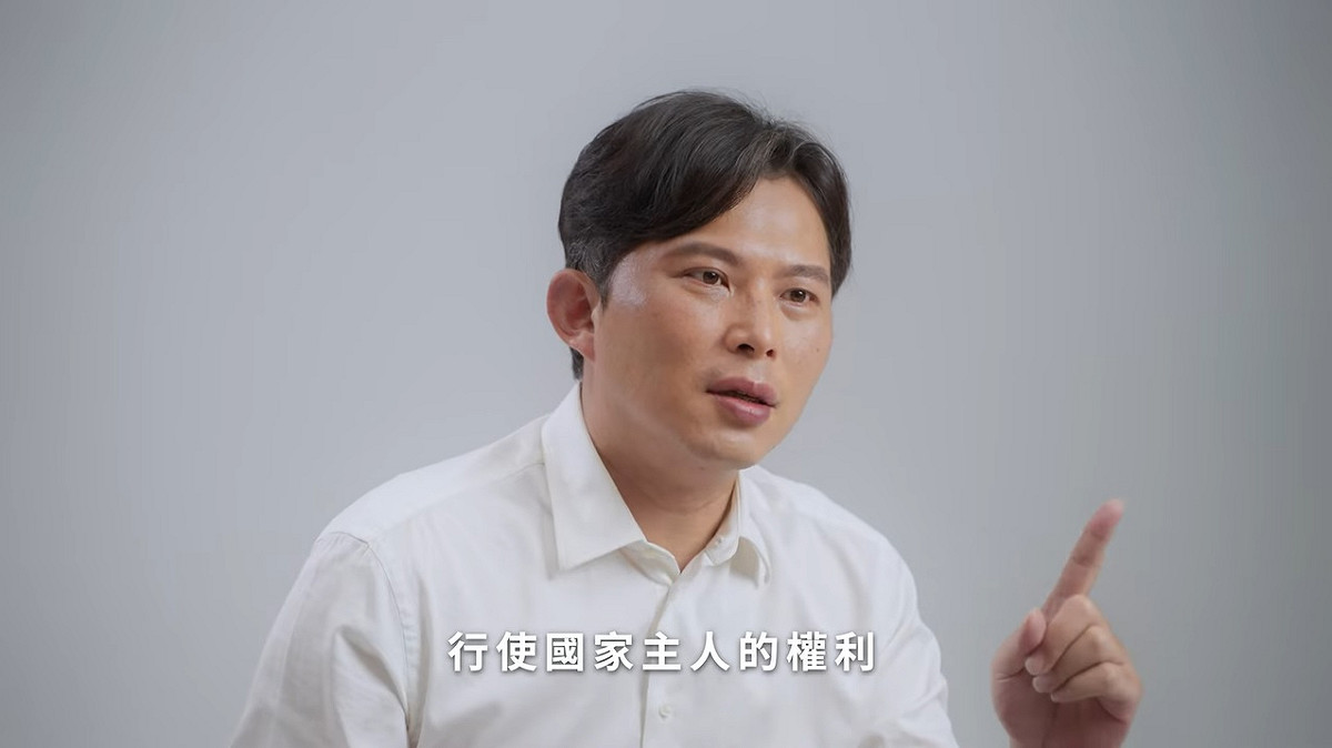 前時代力量立委黃國昌昨(21)日拍影片呼籲支持本次18歲公民權的公投。 圖：擷自黃國昌YT影片畫面