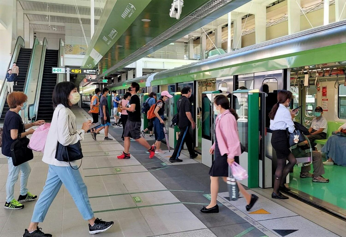 台中捷運將於選舉前一日25日晚間將配合高鐵及台鐵加開16班車。 圖：台中捷運公司／提供