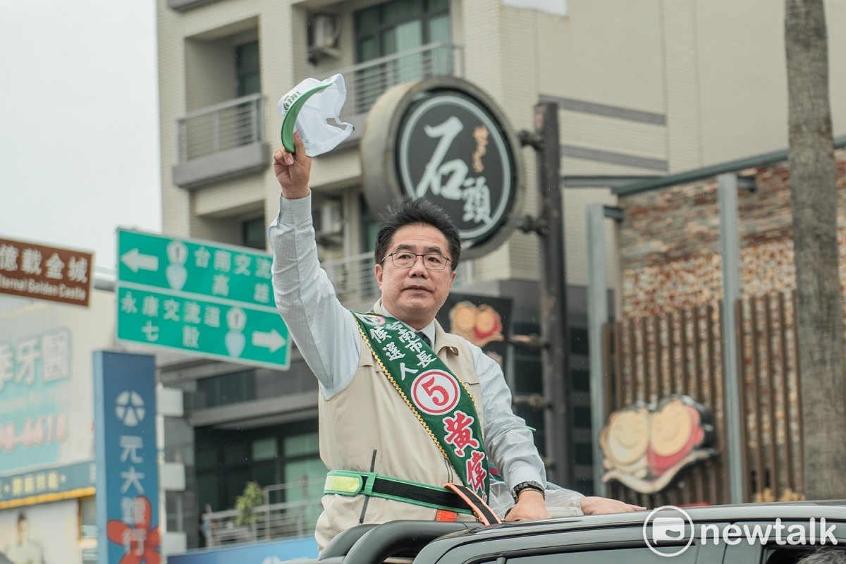 尋求連任的台南市長黃偉哲晚間舉辦「在地藝文表演」選前之夜。 圖：黃博郎／攝（資料畫面）