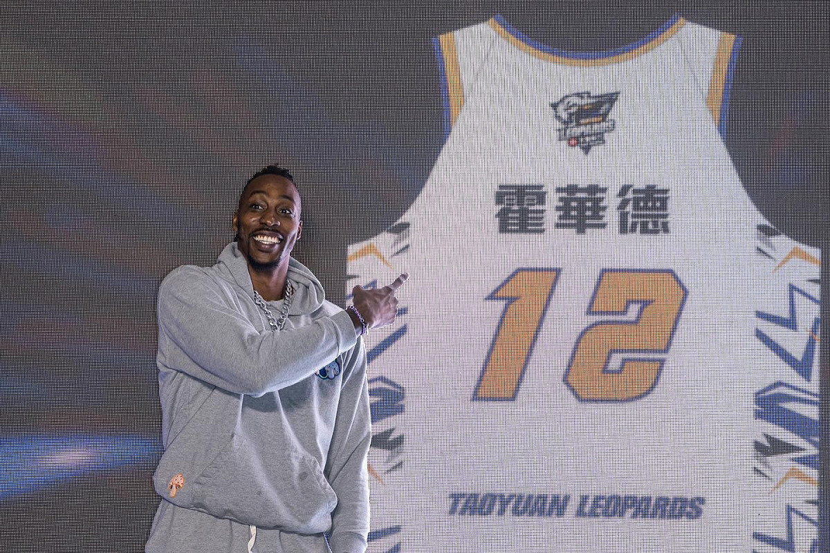 前美國 NBA 球星魔獸霍華德（Dwight Howard）加盟台灣職籃T1聯盟桃園雲豹。 圖：翻攝自桃園雲豹臉書（資料照）