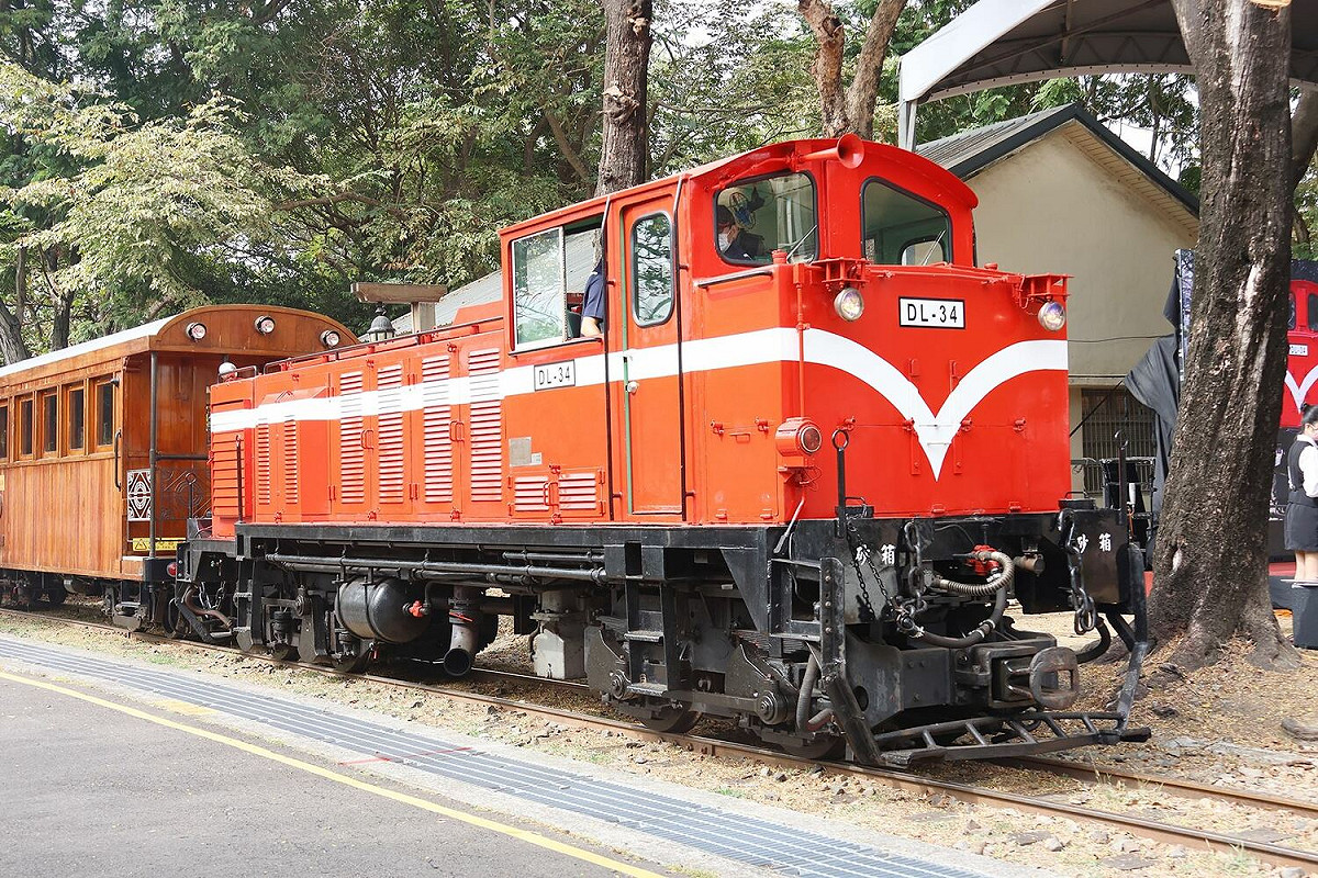 阿里山「DL-34」柴油機關車。 圖：嘉義縣政府／提供