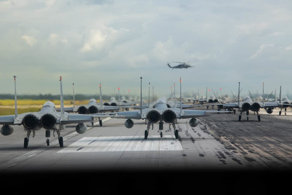 駐日美國空軍在嘉手納基地進行「大象漫步」即時反應訓練。 圖:翻攝@space_osint推特