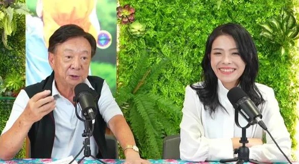 新竹市長高虹安曾邀請聯電榮譽副董事長宣明智一起進行直播。 圖：翻攝臉書直播 （資料照）