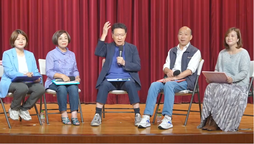 中廣集團董事長趙少康今日在直播上合體韓國瑜談論高雄市選情。 圖：截自韓國瑜臉書直播