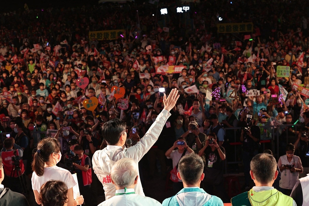 陳其邁發表勝選感言。 圖：陳其邁競辦/提供