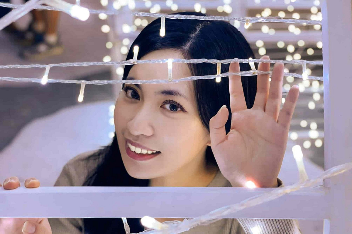 運用燈飾與鋼架之間的縫隙，就算人多也不怕！ 圖：新北市觀旅局/提供