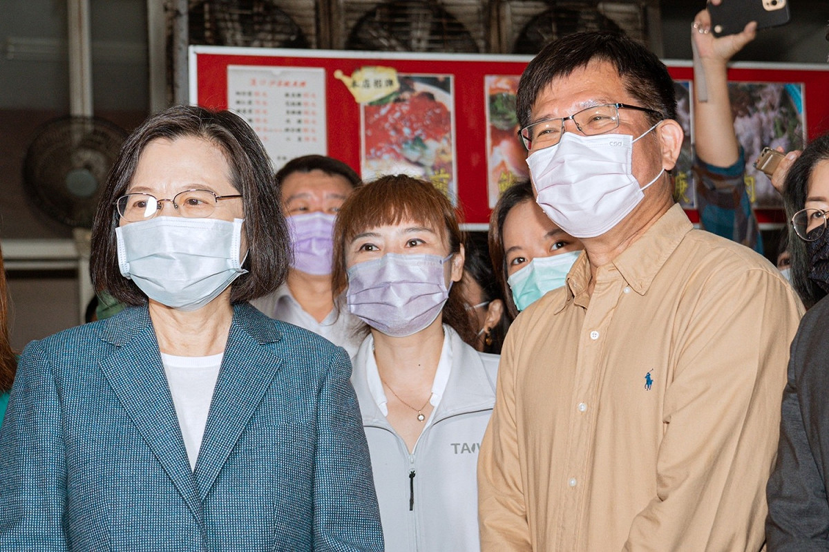 林佳龍認為，接下來的黨主席改選，人選很重要，，產生過程也要符合社會期待，能夠讓民進黨透過這次的敗選重新站起來。 圖：林佳龍競辦／提供