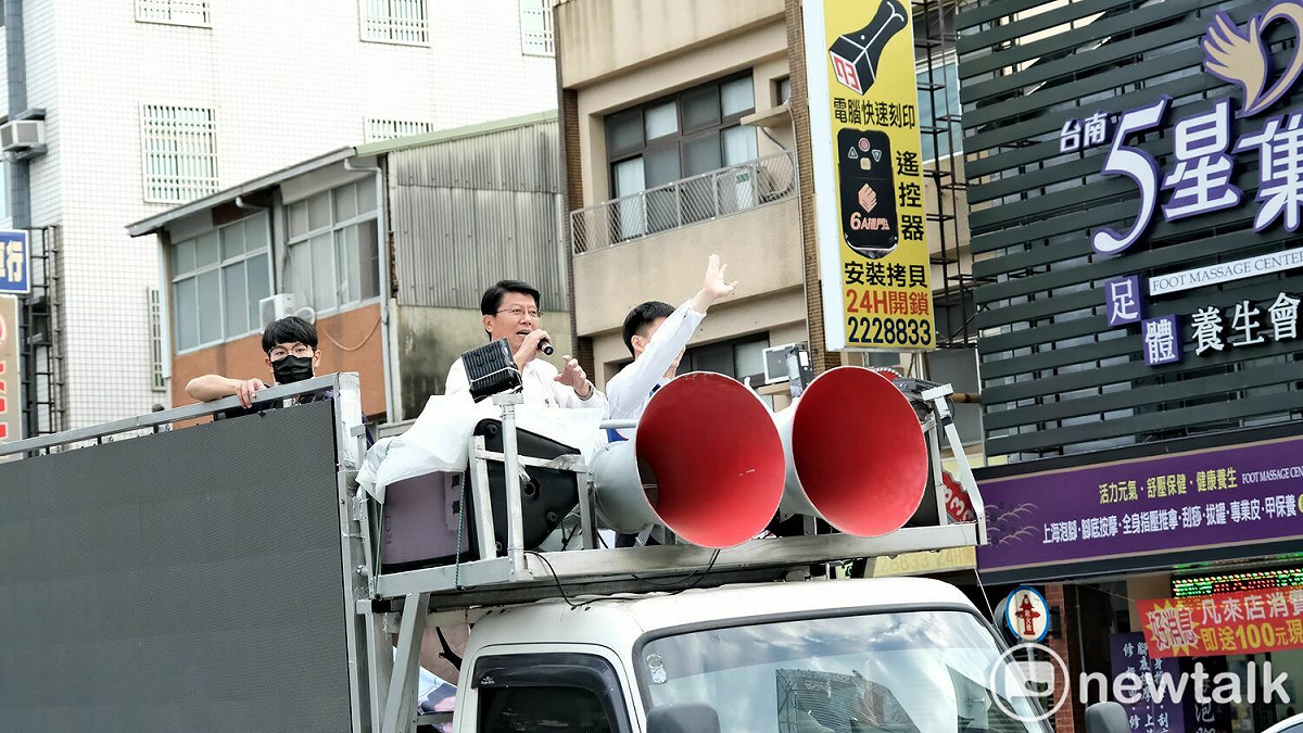 台南市長選舉結束後，國民黨台南市長候選人謝龍介排定7天走遍全台南37區，向選民表達感謝， 圖：謝龍介競總/提供