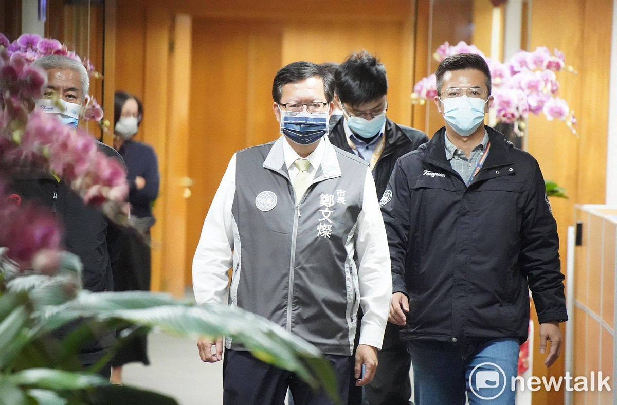 大選過後，鄭文燦三天沒露面，今早現身主持市政會議。 圖：林昀真/攝