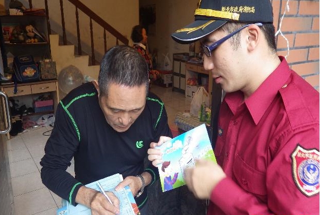 經新北市消防局統計大多一氧化碳中毒原因，是因為屋外式熱水器裝設在通風不良的場所 圖：新北市消防局提供