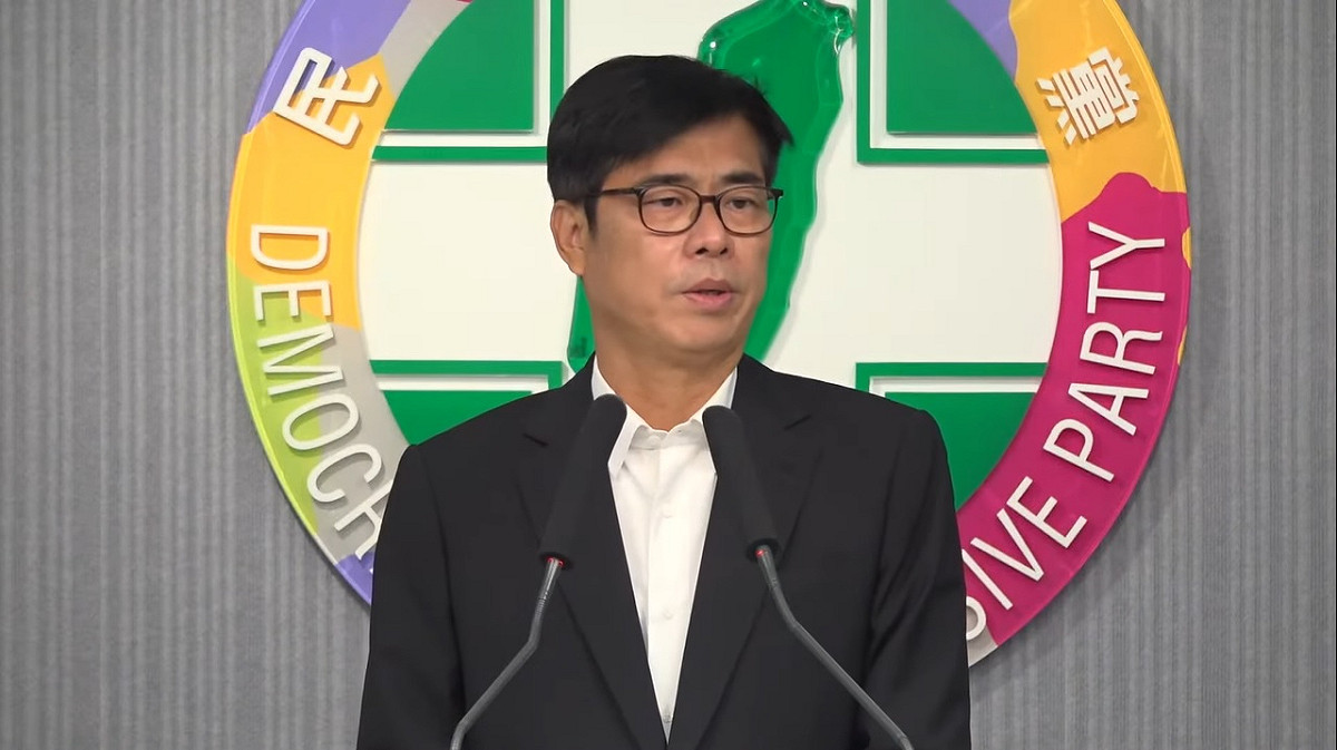高雄市長陳其邁今(30)日接任民進黨代理黨主席，並在記者會中開放媒體提問。 圖：擷取自民進黨第20屆第16次中常會後記者會直播畫面