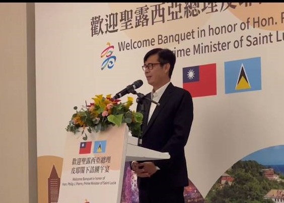 陳其邁對吳怡農勝選有信心。 圖：高雄市政府提供
