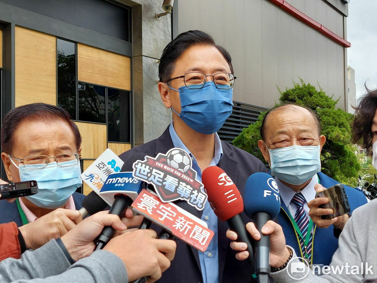 張善政表示，他不可能大撒幣，會用顯眼的政績讓桃園市民滿意。 圖：林昀真/攝