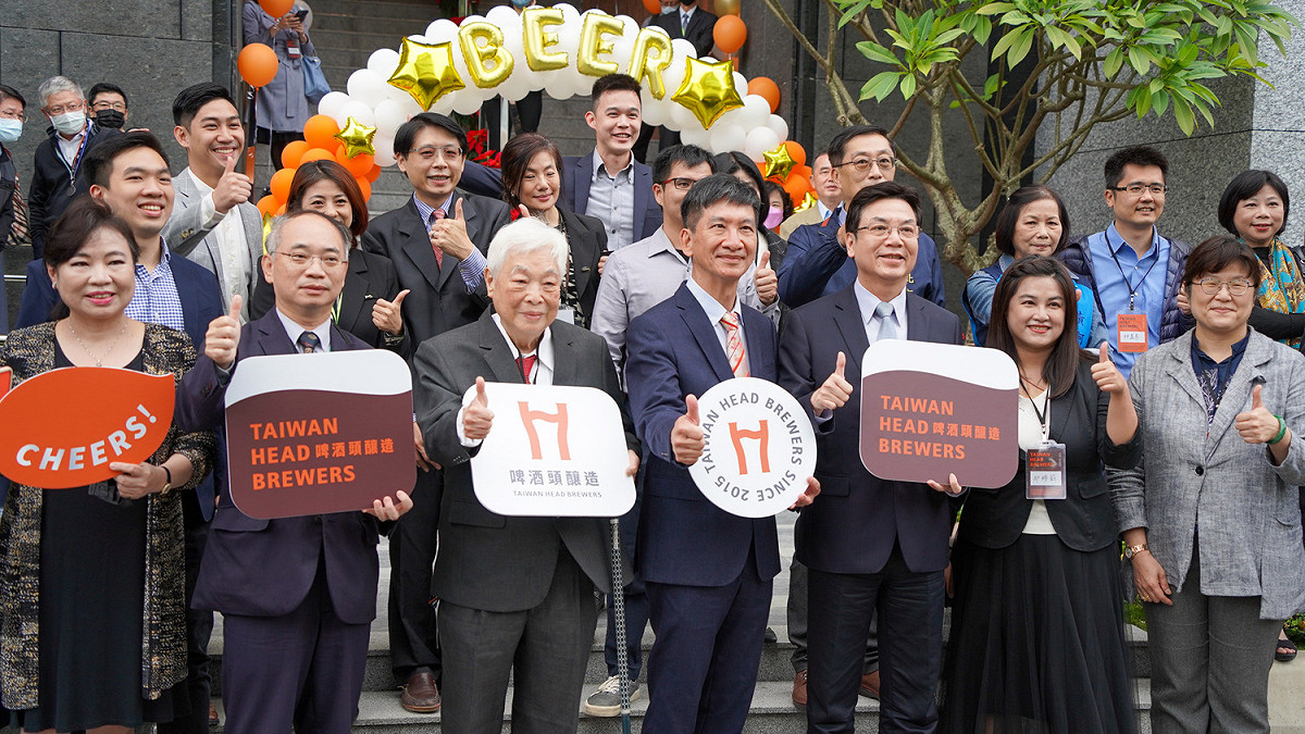 貴賓合影。 圖：新北市經發局提供