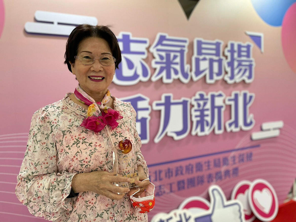 特殊貢獻獎由志工林秋月女士獲獎。 圖：新北市衛生局提供