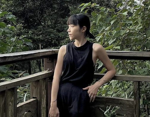 網紅NanaQ自曝「理想情人」，無奈嘆「遲遲遇不到」。 圖：翻攝自NanaQ IG