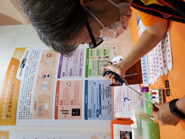 長庚醫院本次展出「特色醫療」、「創新研發」、「智慧醫院」及「公益榮耀」四大專區共50項大主題特色。 圖：長庚醫院／提供
