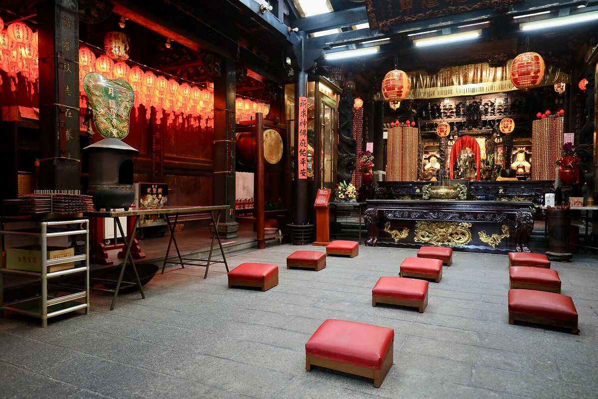 新莊武聖廟主祀關聖帝君，創建於清朝乾隆25年（西元1760年），為市定古蹟，12月10日將有塭仔圳在地服務與發展協會等團隊進駐。 圖：新北市文化局提供