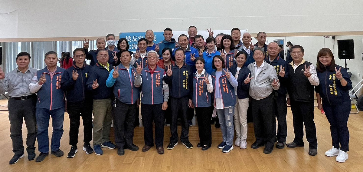 侯友宜今下午先到北海岸感謝所有里長及幹部志工的協助。 圖：侯友宜競選辦公室/提供