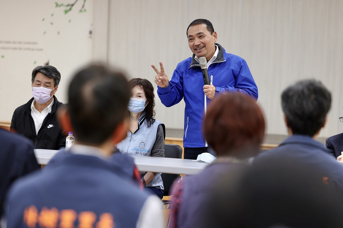 侯友宜指出，喊YA一定會笑，且你正向別人就正向。 圖：侯友宜競選辦公室提供