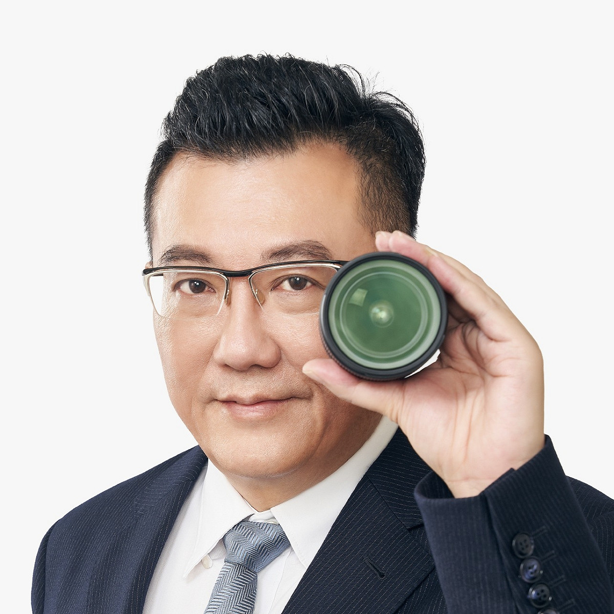 國民黨的新竹市議長許修睿，被報導其實是四海幫海風堂主許柄樺，先後改過2次名字，曾遭判刑確定。 圖：翻攝自許修睿臉書