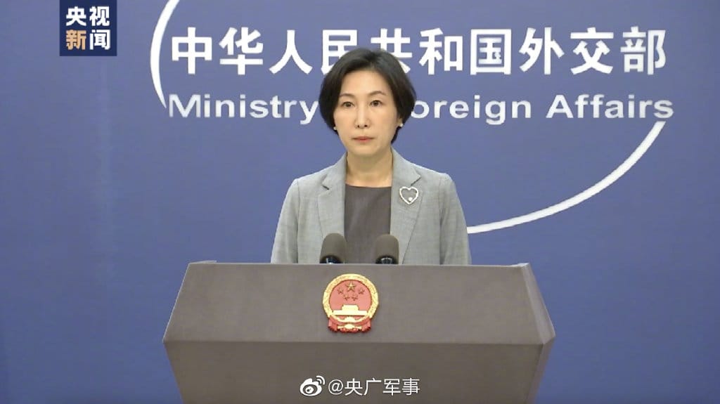 中國外交部發言人毛寧正告日方，要針對賄賂傳聞作出澄清，才能使全球信服國際原子能總署報告。 圖:翻攝自微博