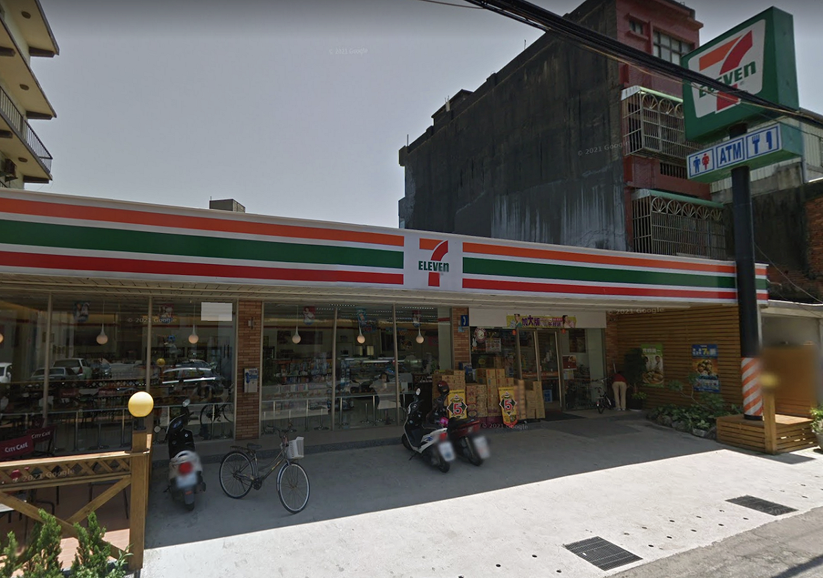 7-ELEVEN 濱海門市將會陪竹圍里民到最後一刻。 圖：翻攝自Google街景（資料照）