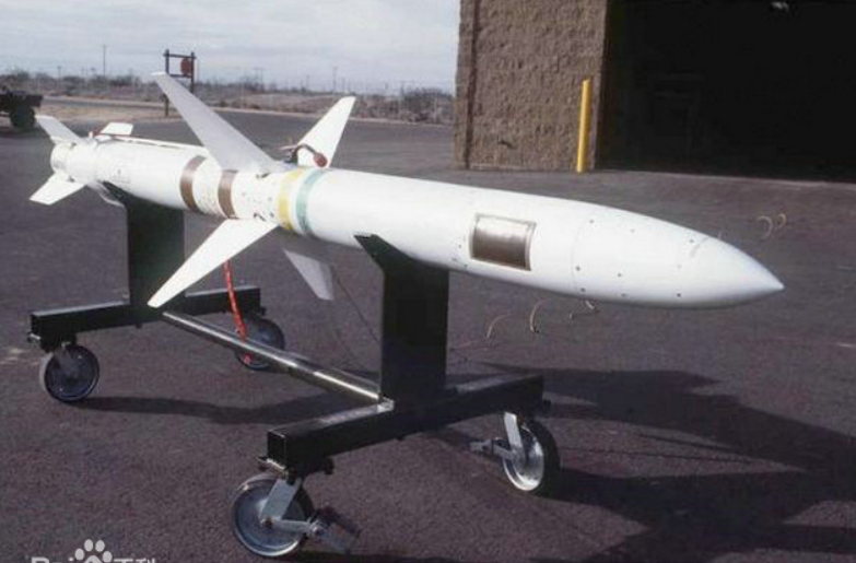 美國對台軍售的AGM-88反輻射導彈已提前交付。 圖：翻攝自百度百科