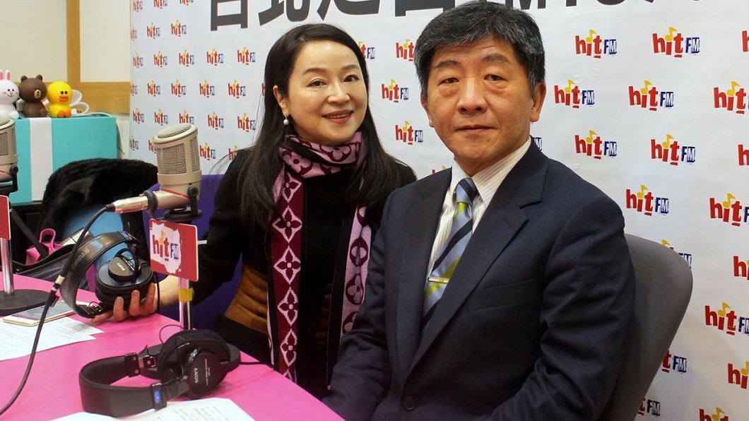 周玉蔻選前大力支持陳時中，但陳時中敗選後，周玉蔻看似對他頗多不滿，今日直播突然爆發。 圖：翻攝周玉蔻臉書
