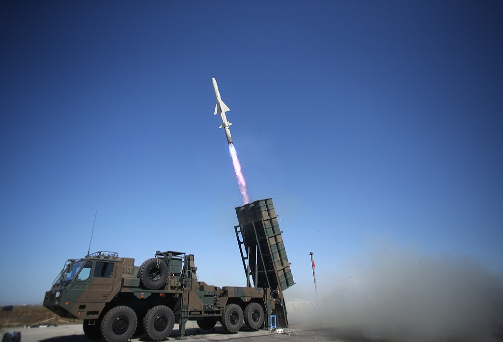 日本即將設立的「遠攻飛彈」部隊將配備的增程型12式地對艦導彈。 圖：取自維基百科