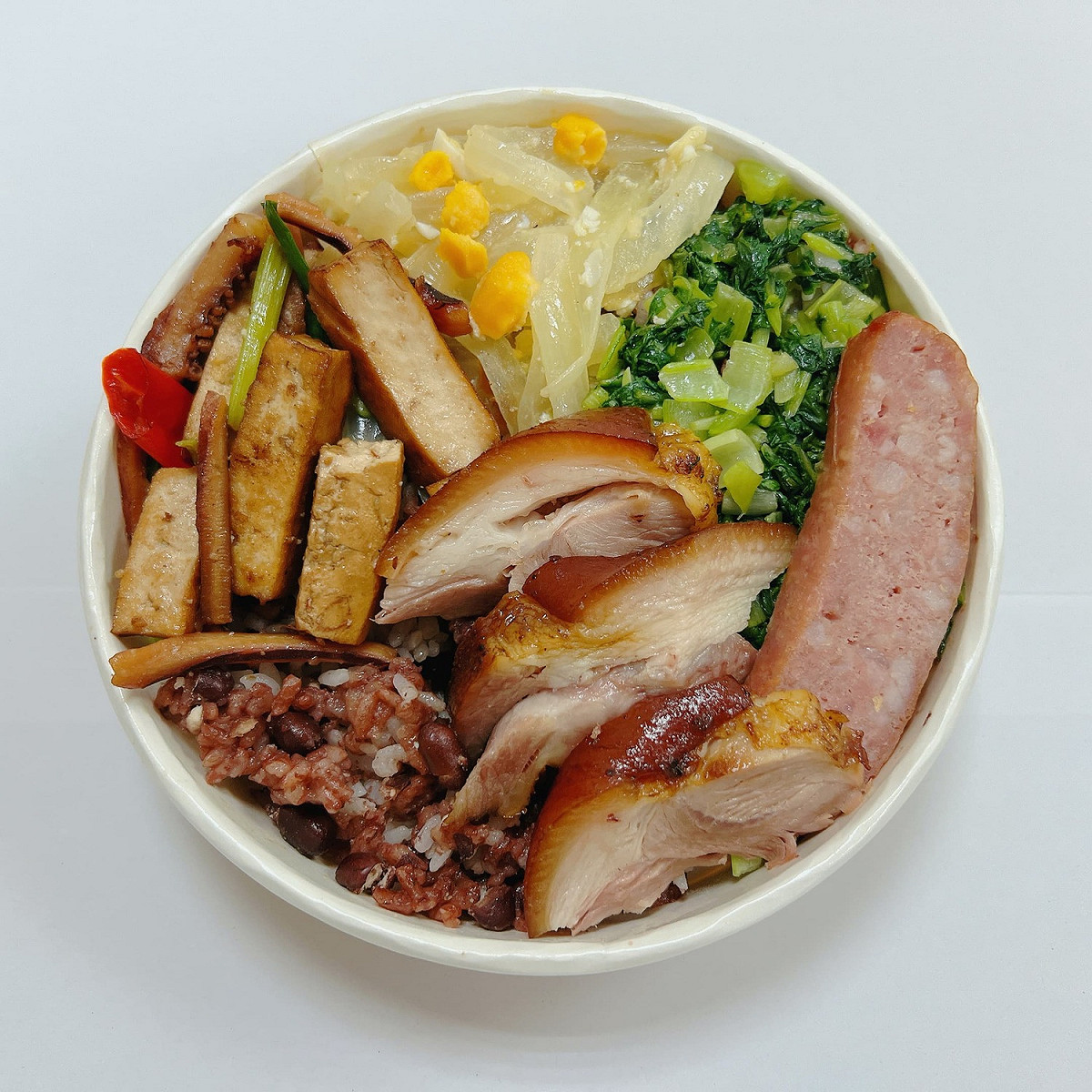 「屏味便當」售價130元，於12月17日限量開賣。 圖：交通部台灣鐵路管理局／提供