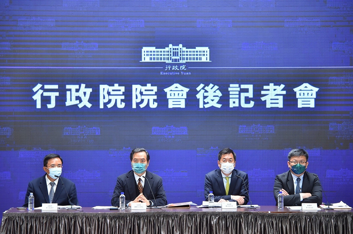 行政院今（15）天舉行院會後記者會。 圖：行政院提供