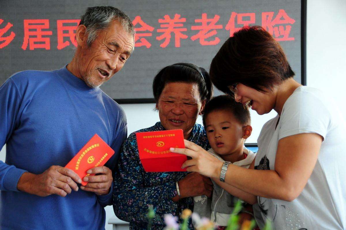 中國將實施漸進式延遲法定退休年齡政策。 圖：翻攝自新浪網