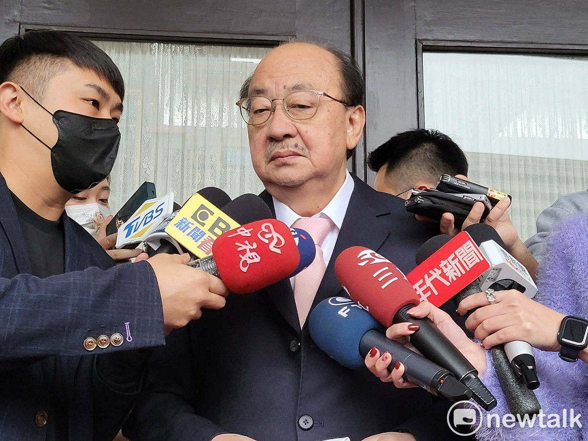 高虹安涉詐助理費被約談，柯建銘表示，尊重檢調偵查、尊重司法。 圖：陳佩君／攝