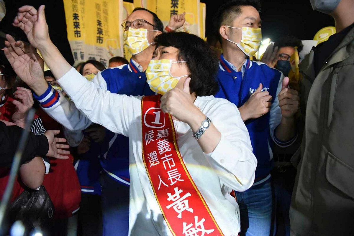 朱立倫與蔣萬安陪黃敏惠大進場。 圖：黃敏惠競選總部/提供