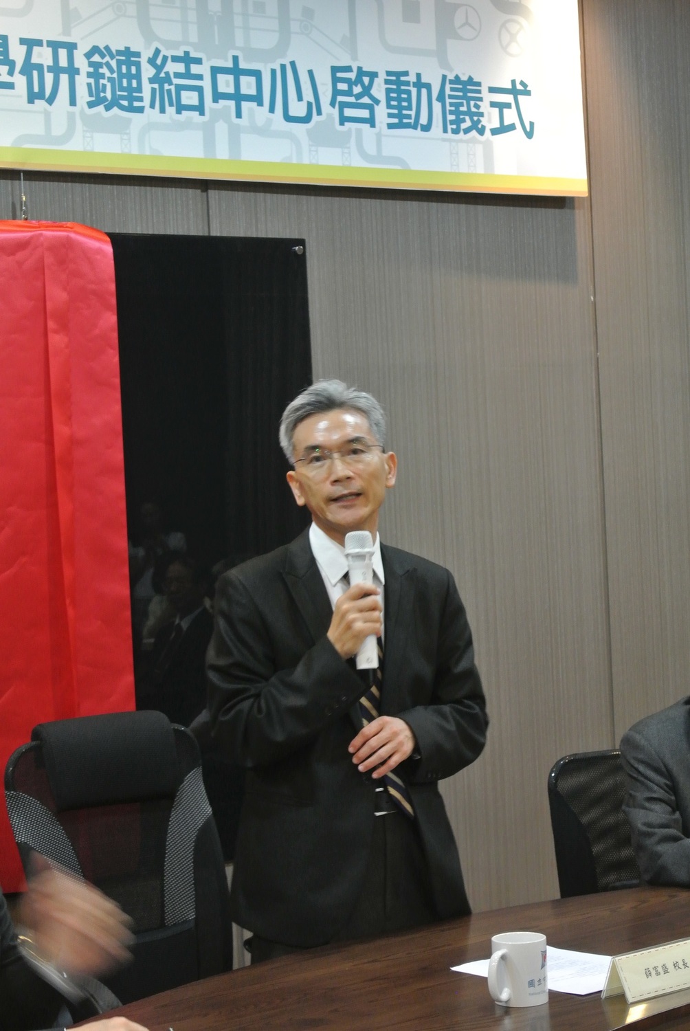 中興大學校長薛富盛說這是興大歷史性的一刻。 圖：唐復年/攝。