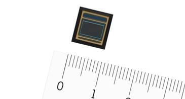 本次SONY推出的新型感光元件，強調高感光度以及對LED閃爍光減少的支援。 圖：SONY提供