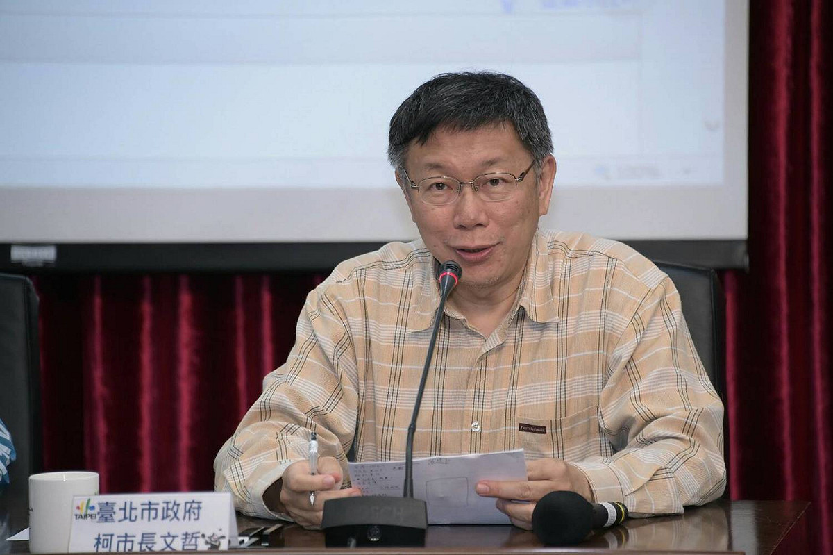 柯文哲昨晚於臉書PO出長文，詳細說明自身對軌道建設的願景，今日上午向媒體自誇，文章發表經過13個小時，已經吸引了61萬人次的觸及，認為台灣越來越能進行理性討論。 台北市政府提供