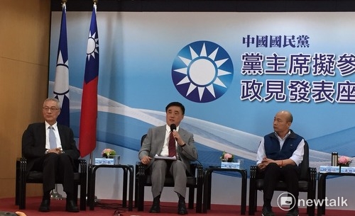 吳敦義、郝龍斌及韓國瑜出席政見會情形。 圖：鄭佑漢／攝