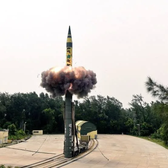 印度15日試射「烈火-5」彈道飛彈。 圖:翻攝自推特@nitin_gadkari