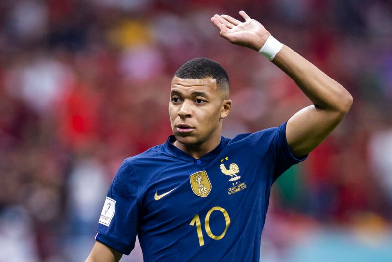 法國前鋒姆巴佩(Kylian Mbappe)在決賽創下多項史詩級紀錄。 圖／美聯社／達志影像