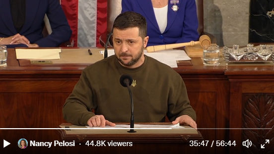 烏克蘭總統澤連斯基 (Volodymyr Zelensky）21日在美國國會對參眾兩院聯席會議發表講話。 圖：翻攝自裴洛西推特