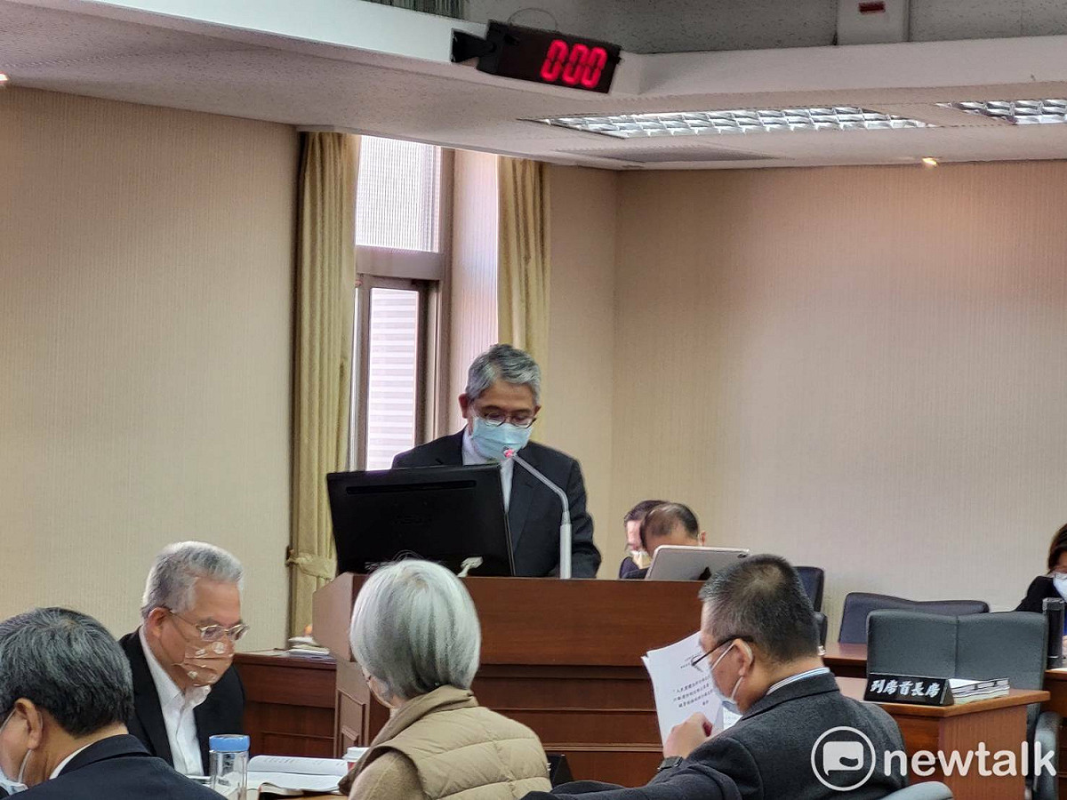 花敬群今赴內政委員會。 圖：陳佩君／攝