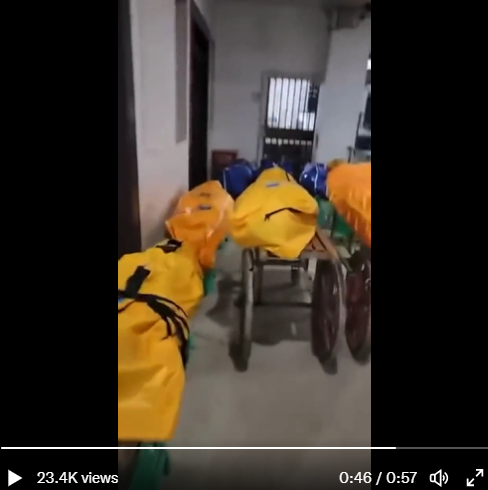 中國疫情排山倒海而來，火葬場和醫院系統紛紛崩潰，殯儀館表示現在火爐通宵工作，等待火化的屍體急劇增加。 圖：翻攝自方舟子推特