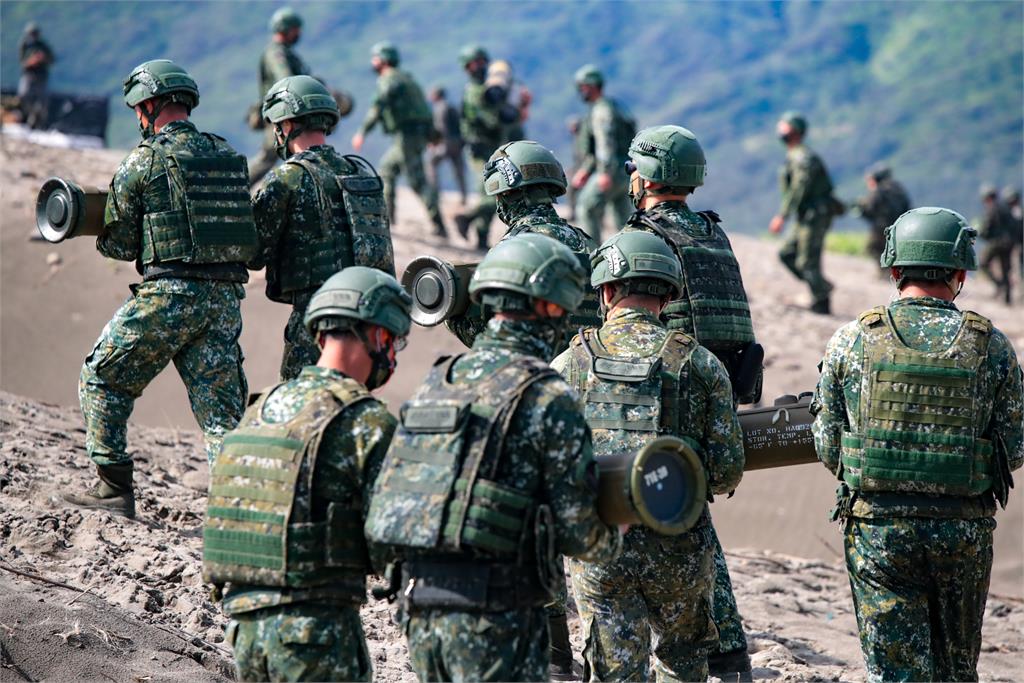 國軍志願役軍士官「賠錢退伍」人數不斷增加。 圖：國防部／提供（示意圖）