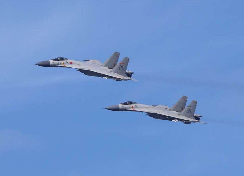 既扣押漁船又派遣軍機艦擾台！20共機闖我空域 距鵝鑾鼻僅44浬