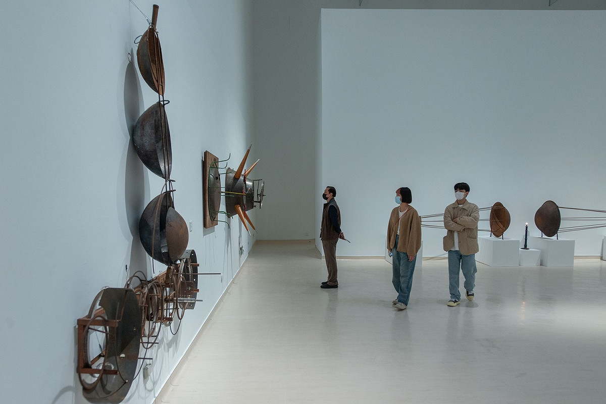 《惟•物•觀：黃步青》展場一隅。 圖：高雄市立美術館/提供