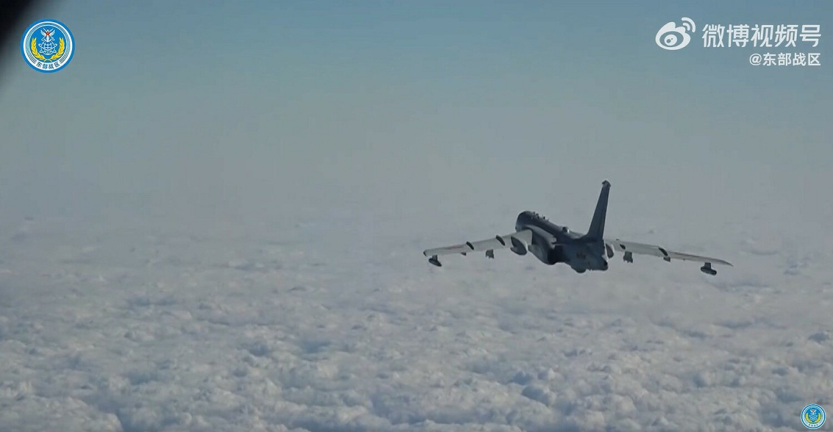 中共解放軍空軍在台灣周邊演練。 圖:翻攝自東部戰區微博