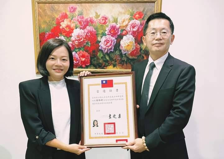 新人湯詠瑜擔任黨團書記長。 圖：翻攝湯詠瑜臉書